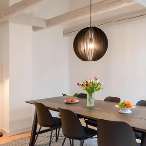 Lovely 2 Bedroom In The Centre Of Lejlighed